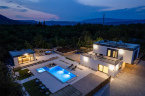 NEW Villa Begovina with a private pool, Hot-Tub, 4 bedrooms